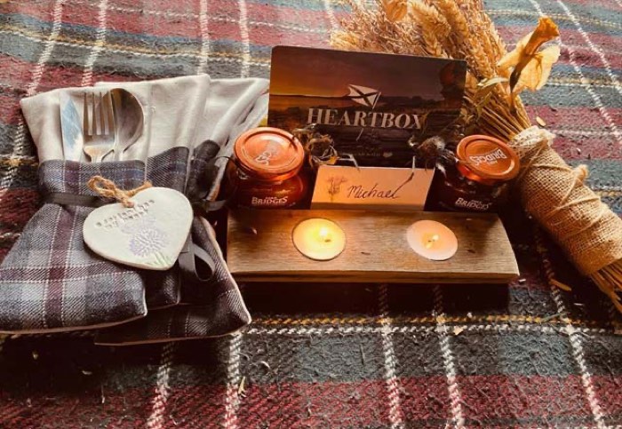 Braw Winter Nights Heartbox with tartan cutlery holders and tea lights